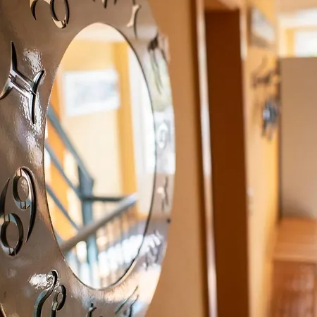 Kuenstlerhaus 'malkasten' Og 아파트